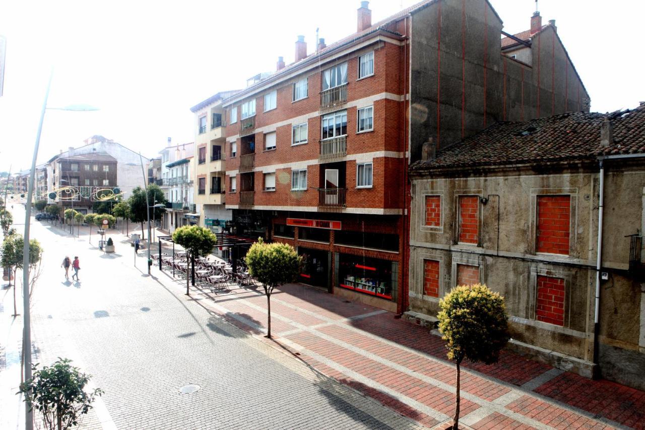 Apartamento Castilla Las Navas Del Marques Bagian luar foto